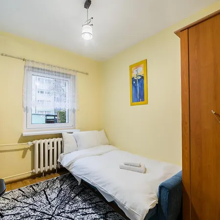 Swoboda Comfort By Bookinghost * Poznan